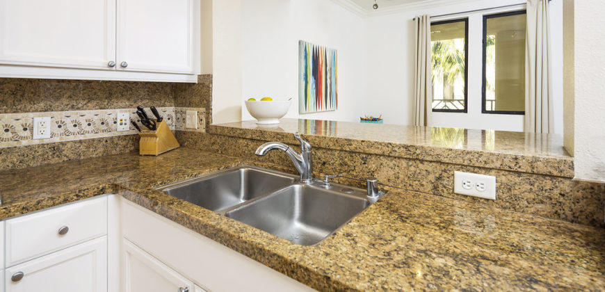 5625 Crescent Park West #338