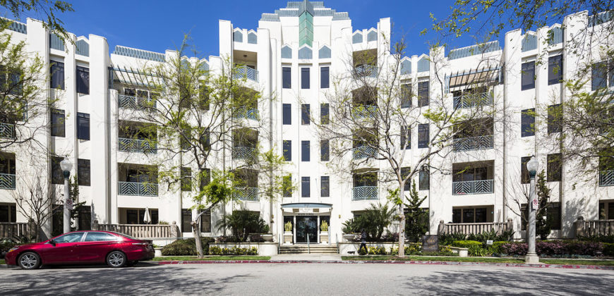 5625 Crescent Park West #338